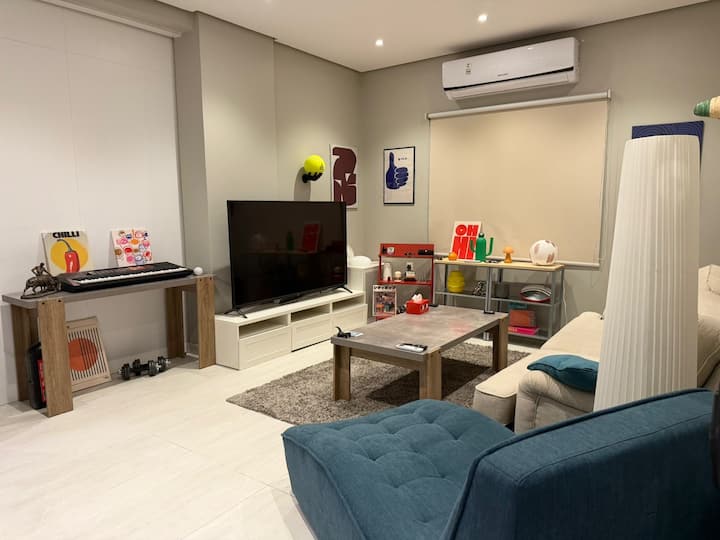 Funky Space - شقة سكنية في موقع مميز - Dammam