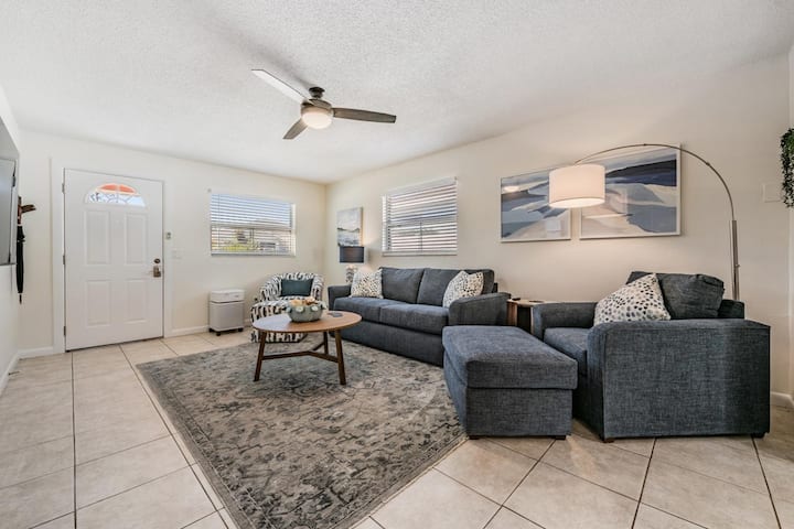 Healthier Stay Unit On Quiet Dead End Street - A - Dunedin, FL