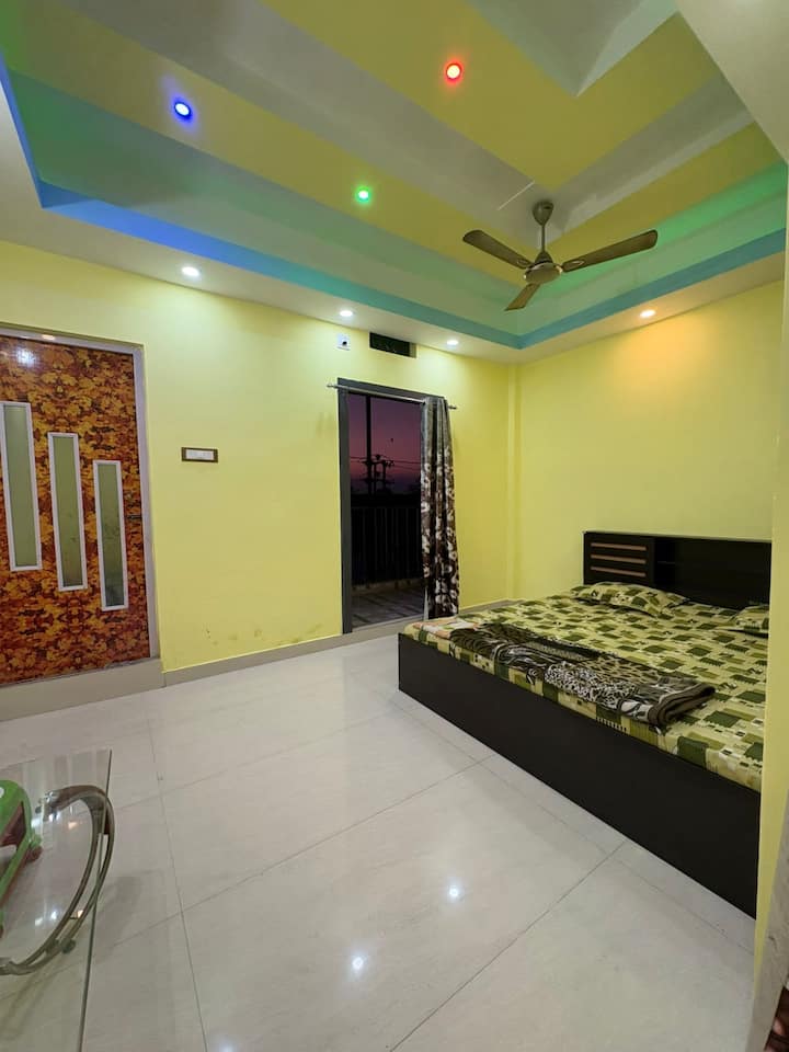 2bhk. Ac/ Wi- With Attach Balcony - アガルタラ