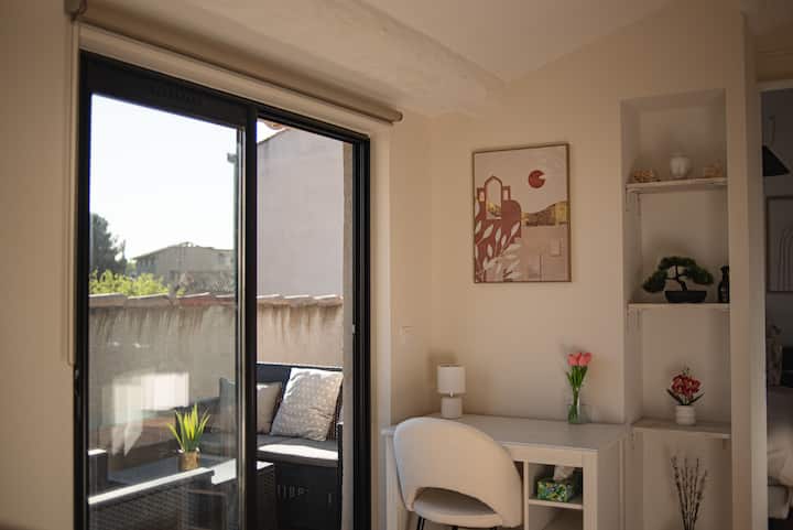 Le Sextius : Suite Cosy & Terrasse Privée Au Calme - Aix-en-Provence