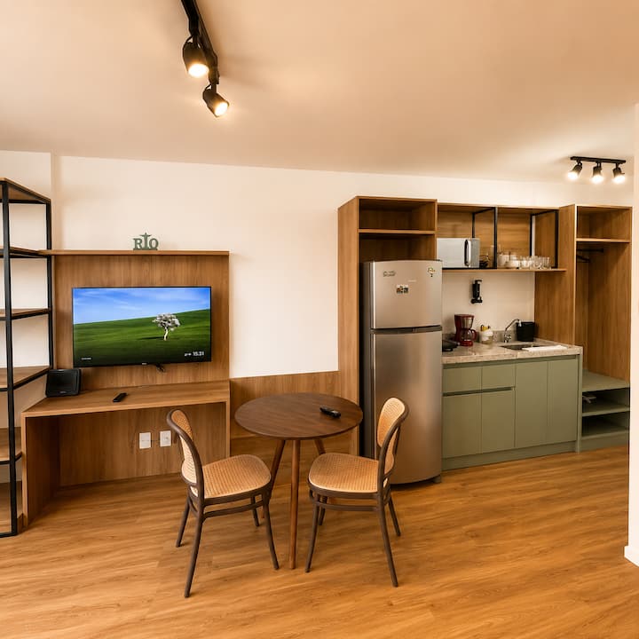 Studio Vista Cristo Redentor + Wi-fi + Ar E Metrô - Glória