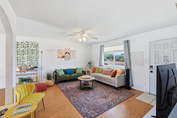 Tempe Resort | Pool + Diving Board | 4br - Arizona