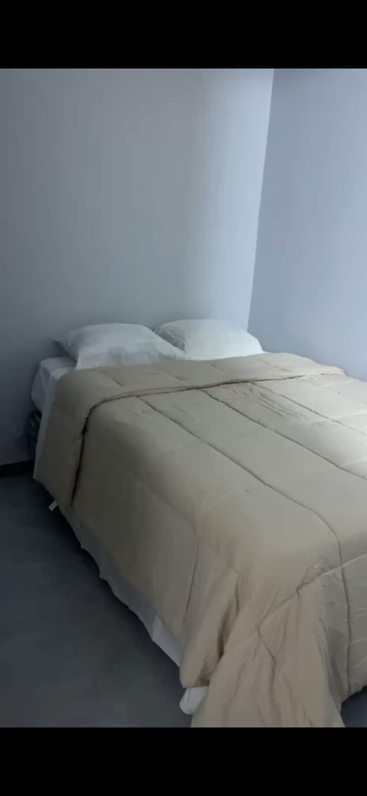El Lugar Muy Seguro Y Tranquilo, Está En El Centro - Santa Eulalia