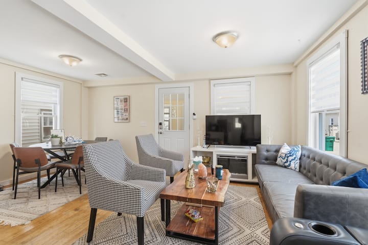 Hampton Beach 4br Escape | Perkins Surfside - Hampton Beach, NH