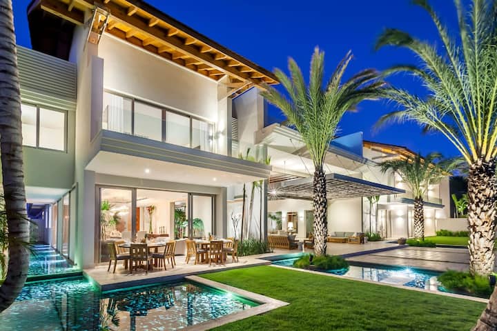 Villa En Casa De Campo Frente Al Campo Al Mar - La Romana