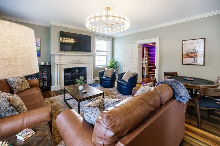 4th Of July Getaway-sleeps 13-downtown-bourbon Bar - Bardstown, KY