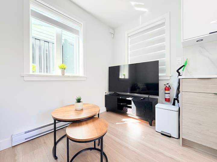 Euclid Comfort 2br | Prime Vancouver Stay - Richmond