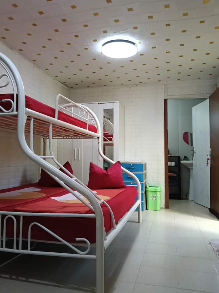 Semi-forest Retreat Near Beach Bungalow Or Camping - Catanduanes