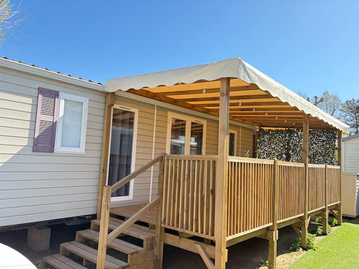 Bungalow 8 Places Camping La Carabasse - Frankreich