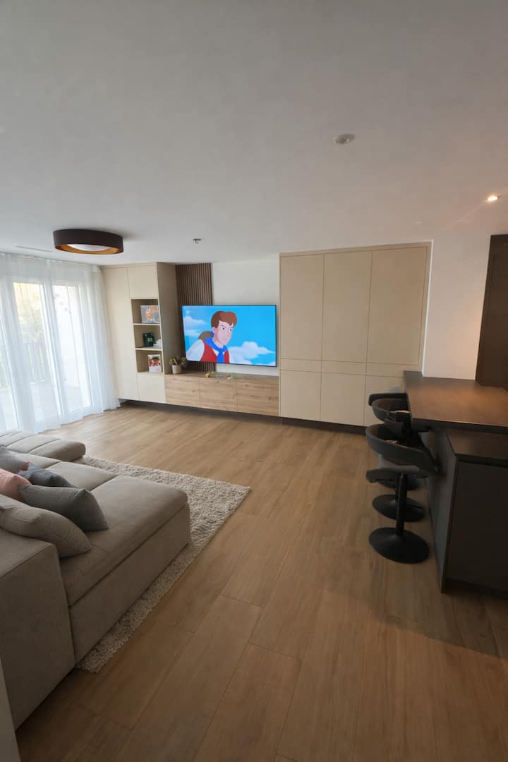 Modernes Zimmer In Toplage Am Rhein - Schaffhausen