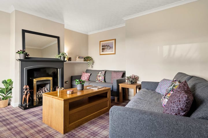 Central 4-bed Family Home With Garden - 奧本