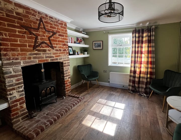 Beautiful Cottage By The Hothfield Nature Reserve - Kent