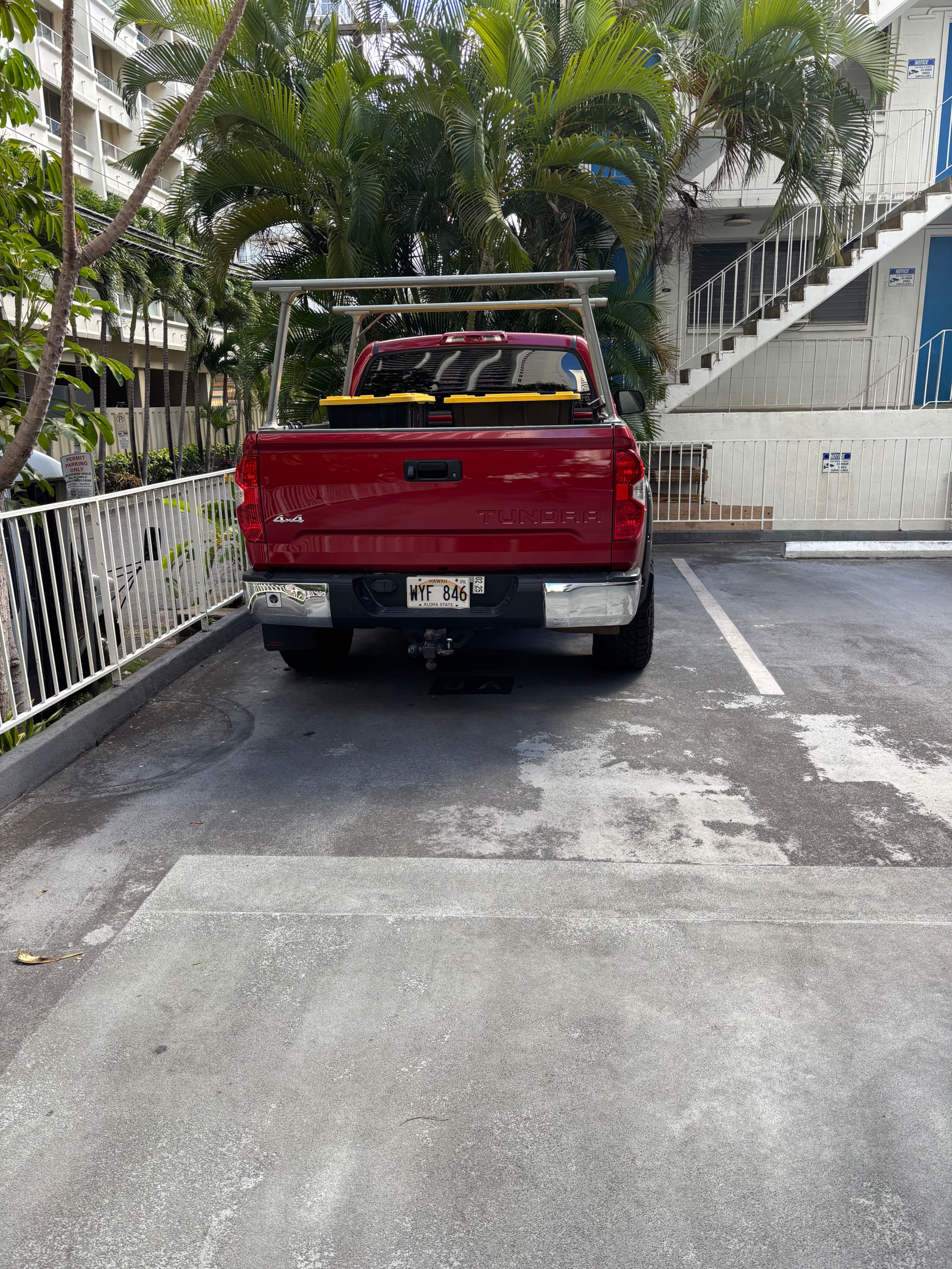 500 feet to Waikiki beach/washer dryer/parking - Image 17