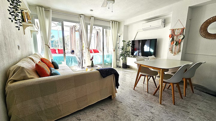 City View Apartment - Pool - A/a - 5 Mins Beach - Benidorm