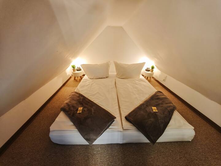 Hohe Acht, Max. 4 Personen, Balkon, Dusche & Wc - Dernau