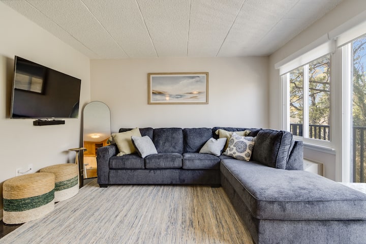 Treehouse By The Sea | Downtown Reho|walk To Beach - Dewey Beach, DE