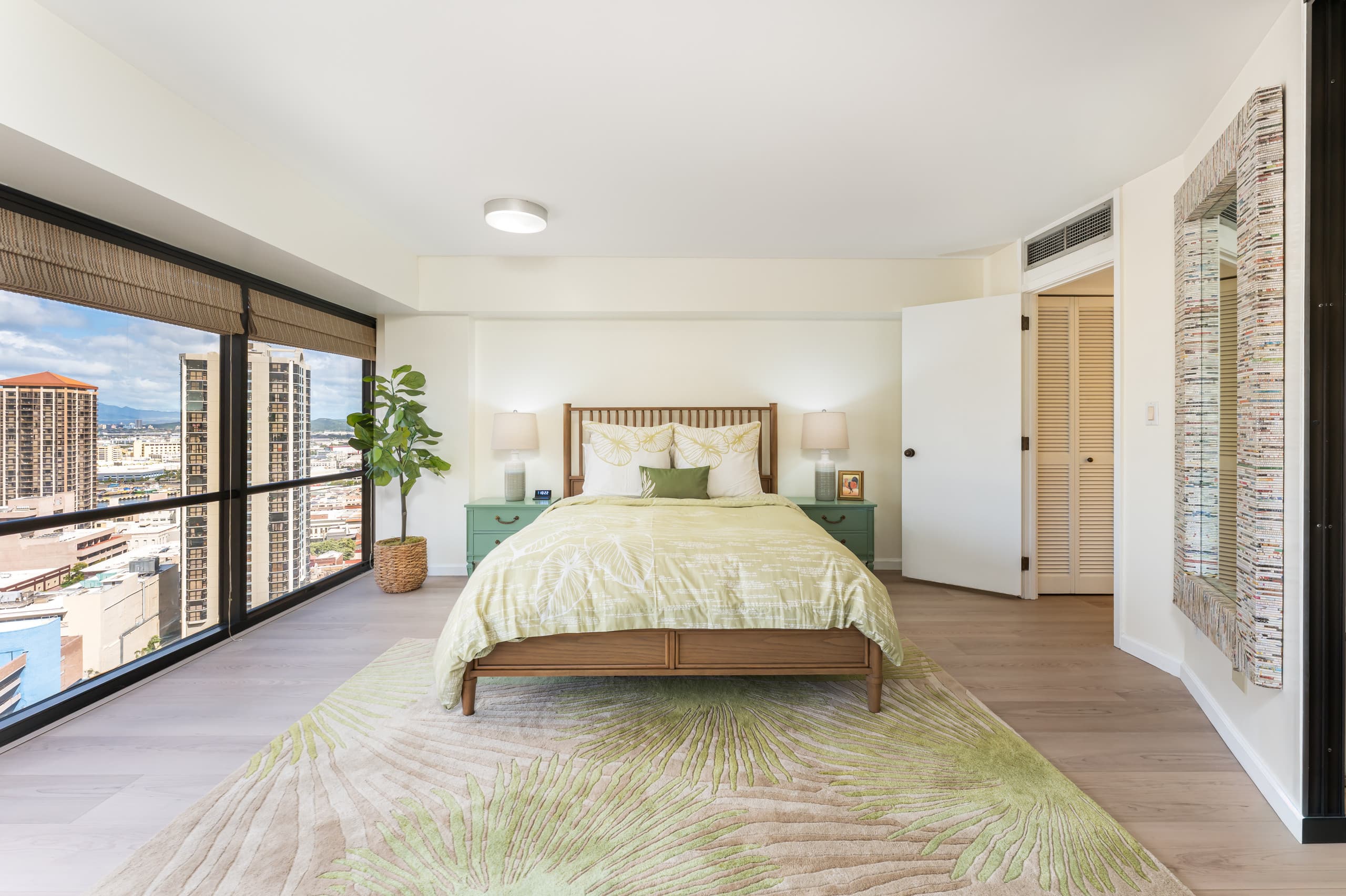 Condo in Honolulu · ★4.67 · 1 bedroom · 2 beds · 1 private bath - Image 11