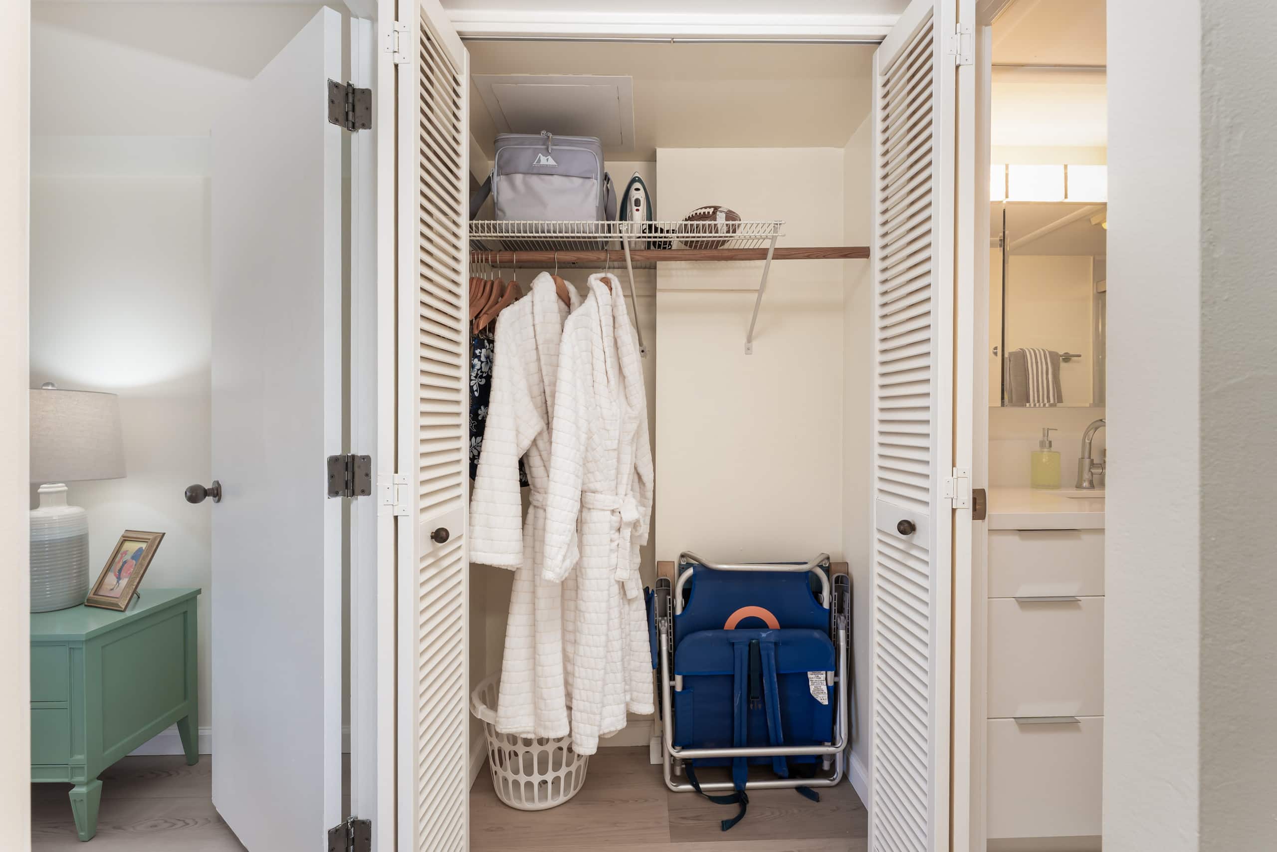 Condo in Honolulu · ★4.67 · 1 bedroom · 2 beds · 1 private bath - Image 26