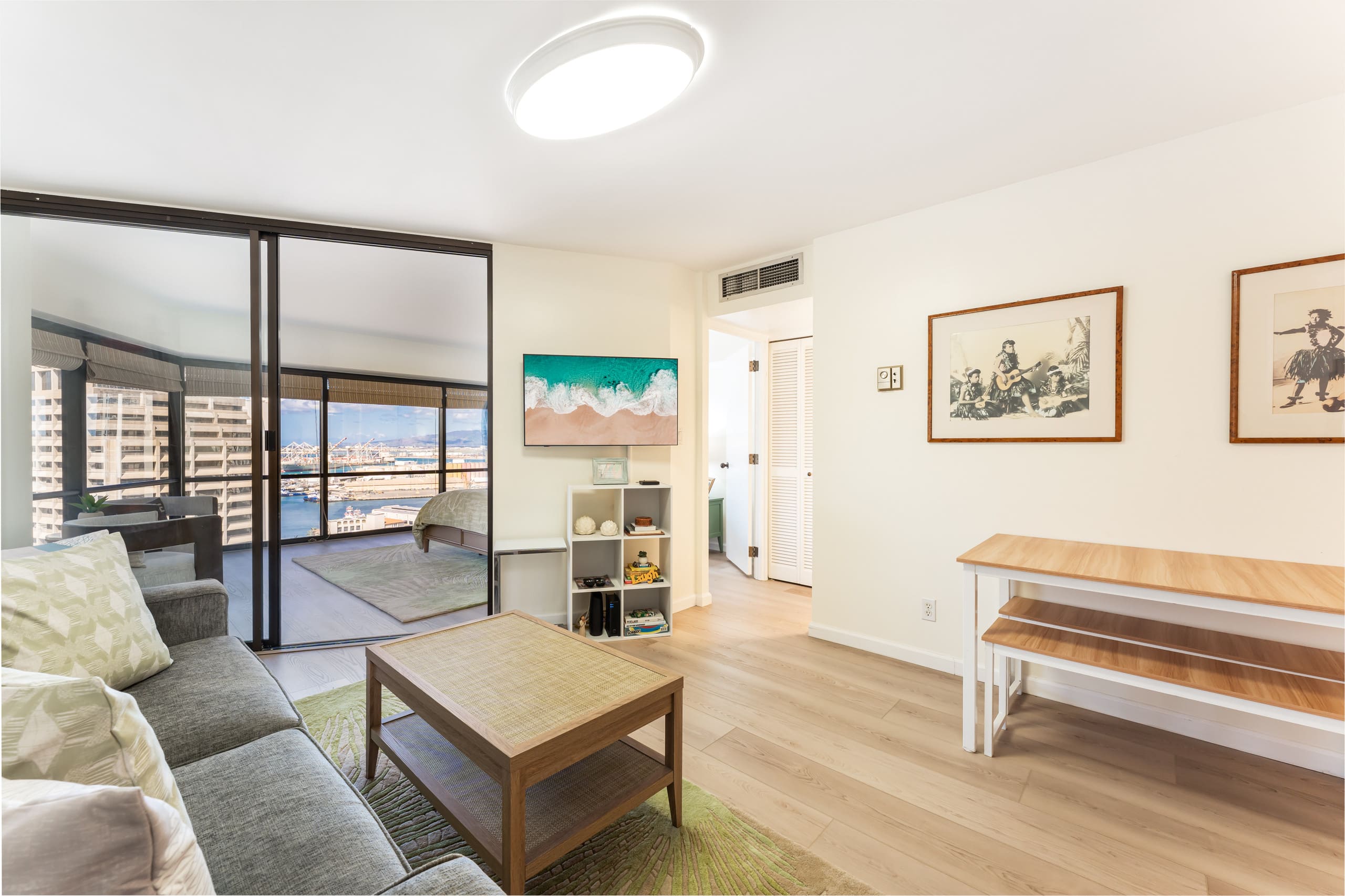 Condo in Honolulu · ★4.67 · 1 bedroom · 2 beds · 1 private bath - Image 7