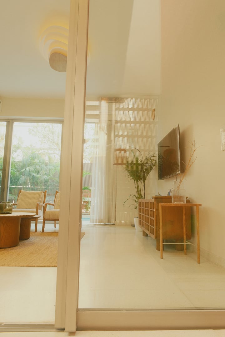 Living room image 9