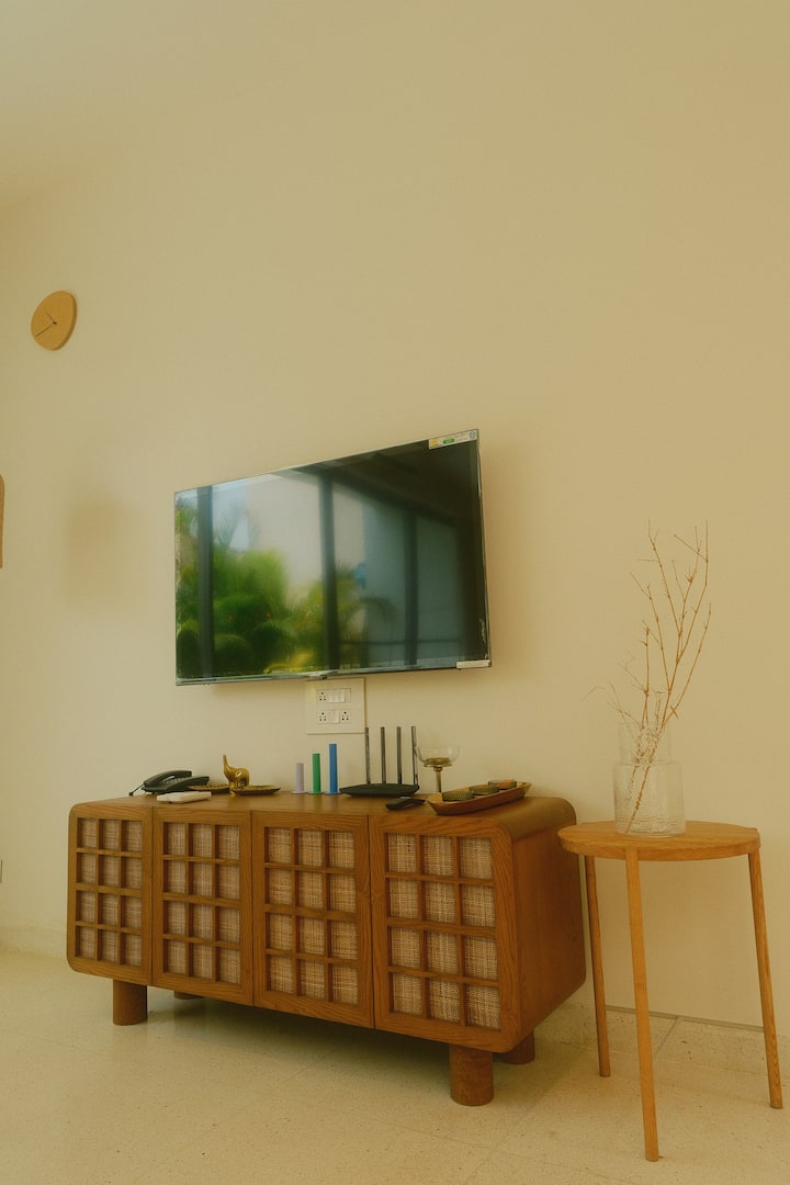 Living room image 3