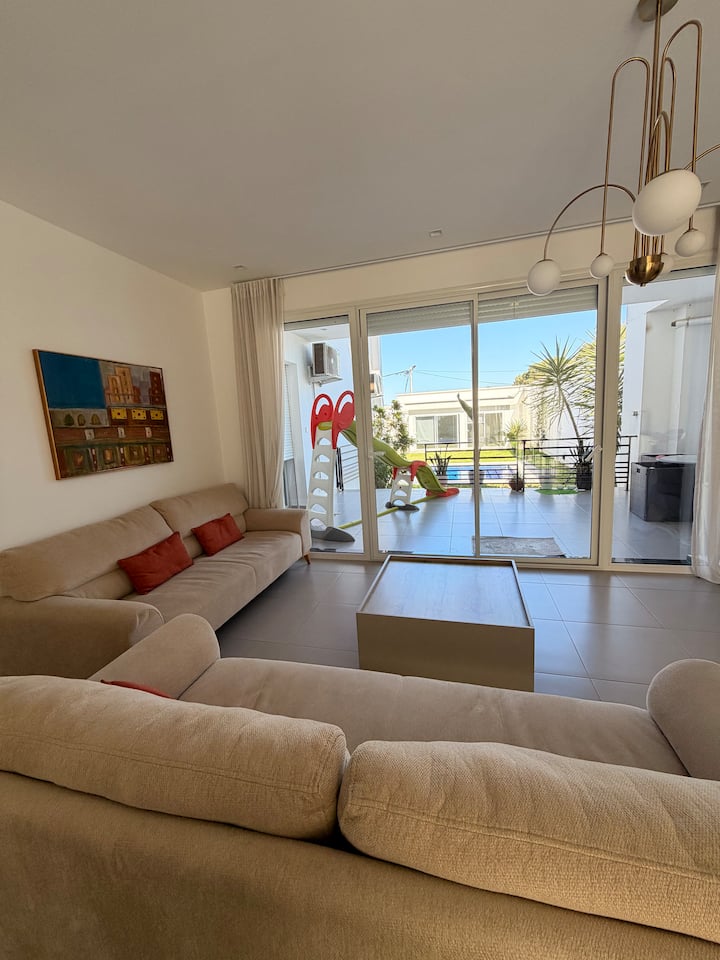 Appartement Rdc Avec Accès Piscine Et Jardin Alger - Algérie