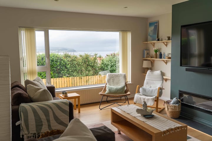 Coastal 3 Bed Home With Sea Views, Garden & Patio - Portstewart