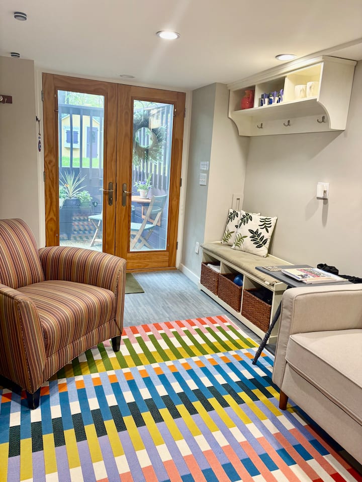 Garden Suite Hidden In A Fantastic Location! - Animal Adventures Family Zoo & Rescue Center