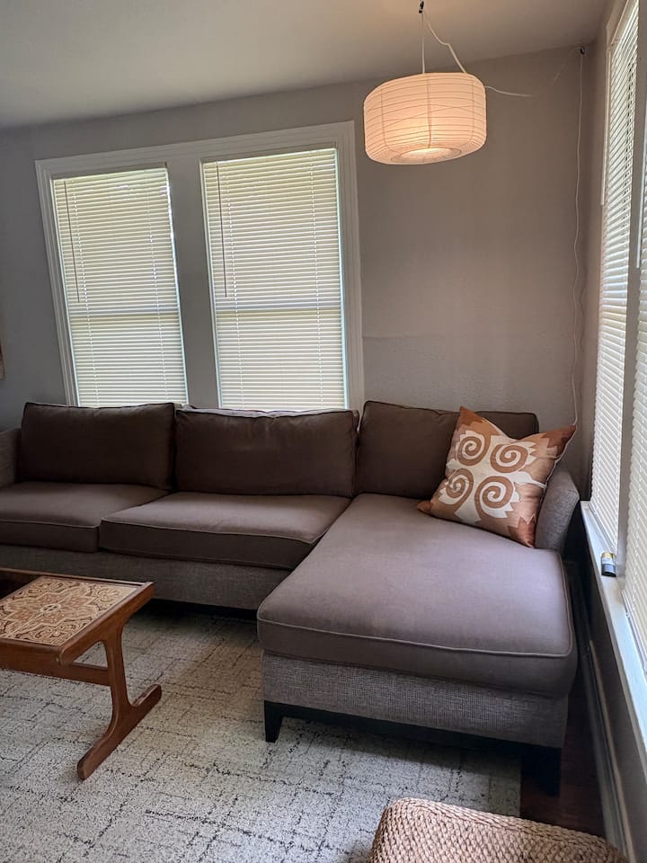 Cozy East Dallas Oasis/ Prime Location - Dallas, TX