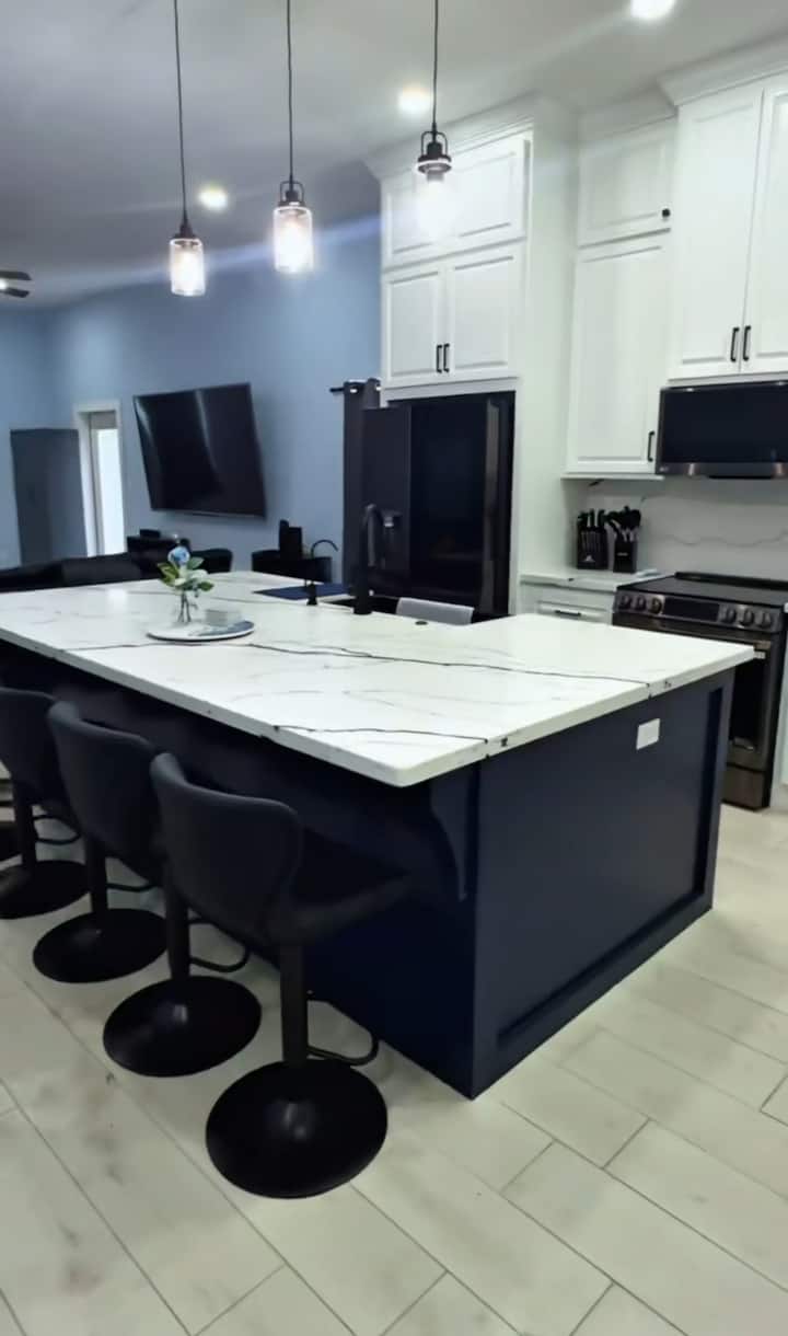 Relax In This 3 Bedroom, 3.5 Bath, Private Pool - South Padre Island, TX