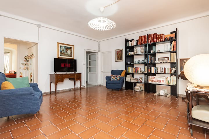 15 Maggio • Casa Con Giardino Nel Cuore Di Genova - Genoa
