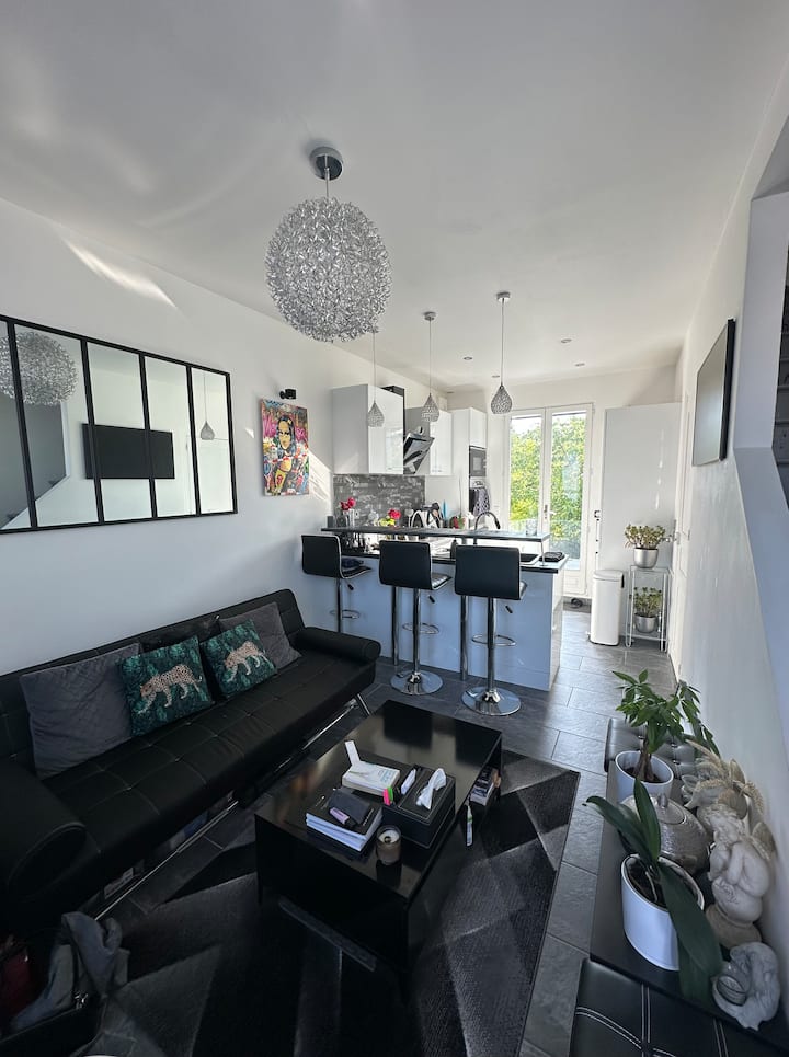Charmant Duplex Avec Terrasse Sur Jardin, 15’paris - Houilles
