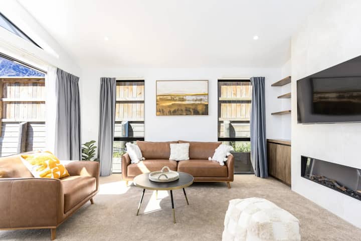 Beauteous & Stylish House In Jack's Point - Queenstown