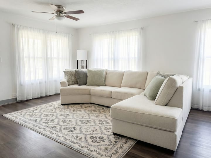 Private Room & Bath | Near Texas A&m | Room 2 - Bryan, TX