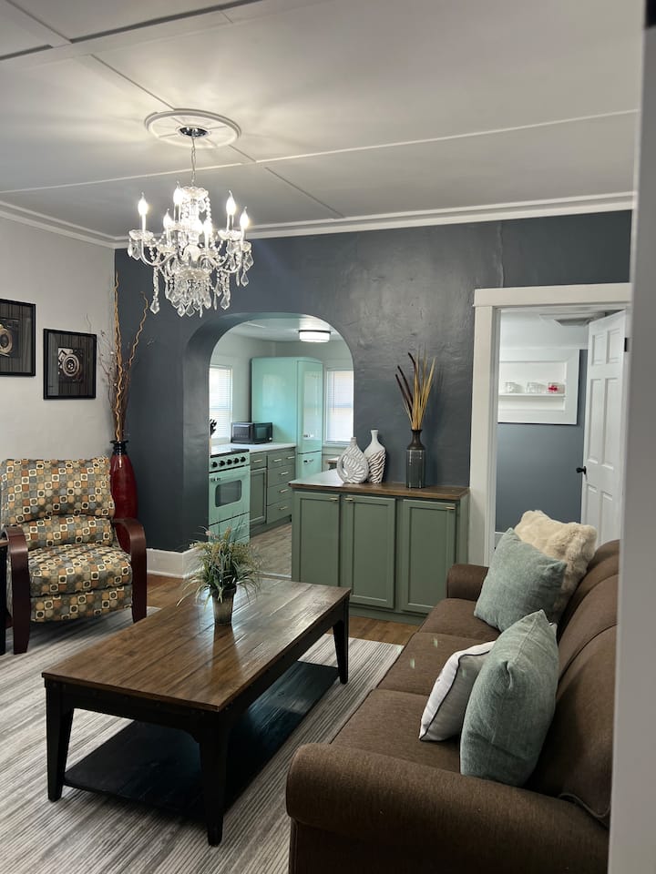 Cozy And Comfortable Duplex Unit - Jefferson City, MO