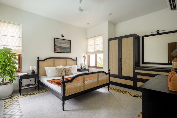 Bedroom 1 image 1