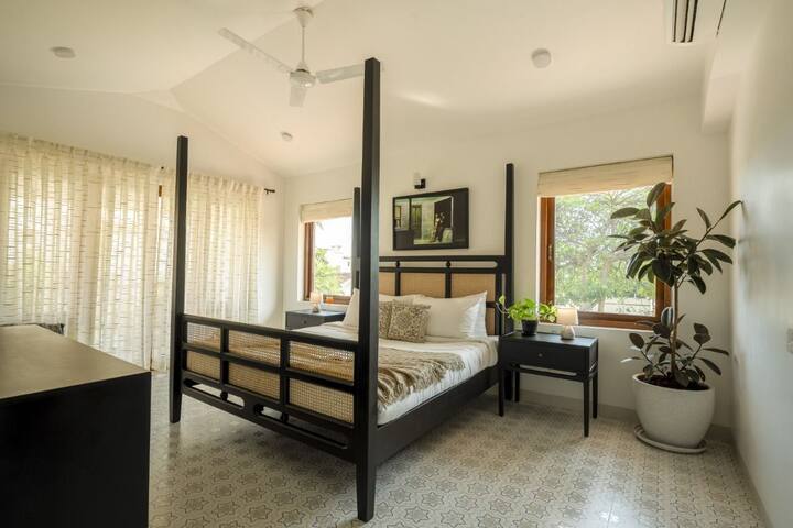 Bedroom 3 image 2