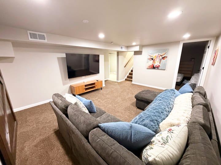 Urban 49 - 4 Bed 2 Bath W/ Fenced Yard - Twin Falls, ID