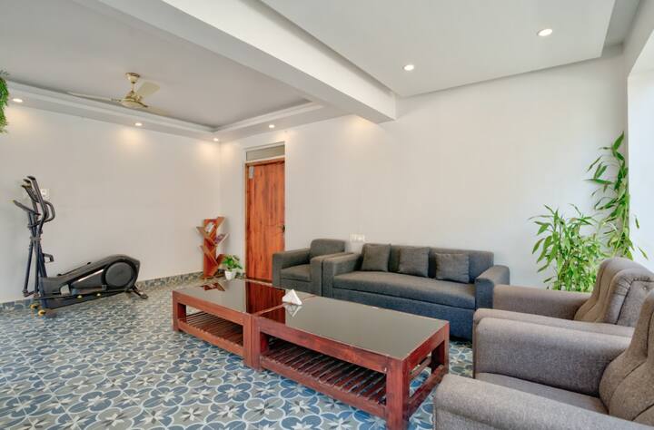 Living room image 4