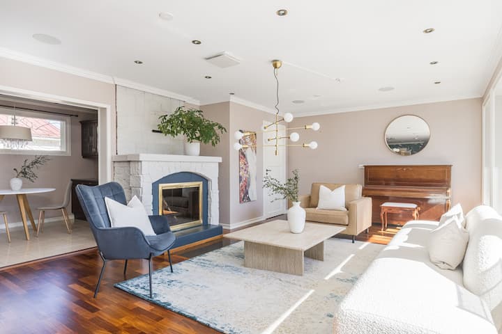 Finnish Villa W/ Pool & Sauna Near Helsinki - 에스푸
