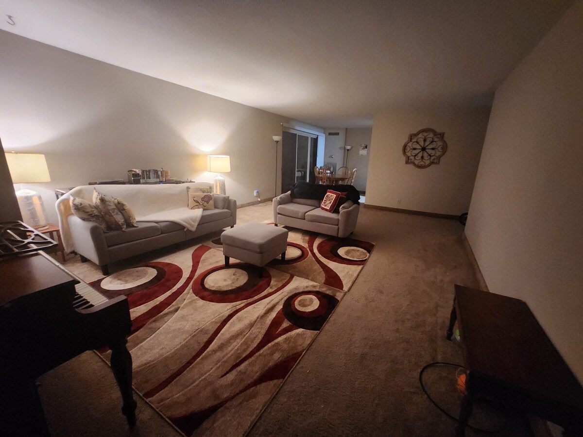 Cozy Lowertown Escape