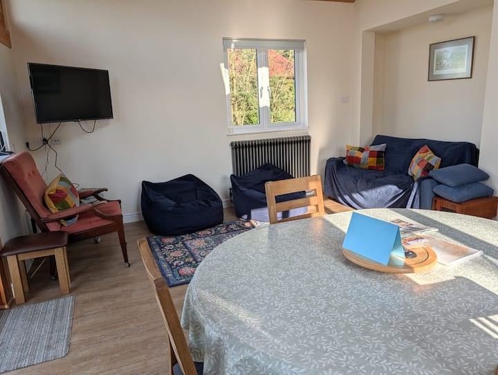 Ty Golchi- Comfortable Cabin With A View - Bangor