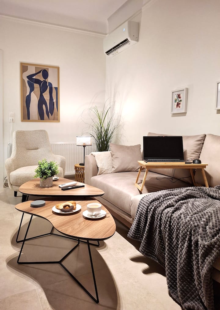 2br | 2 Desks | 4' To Metro/airport Bus | Balcony - Thessaloniki