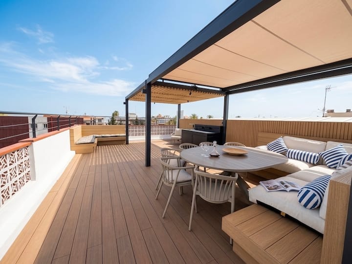 Newly Renovated Beach Apartment With Private Roof - Castelldefels