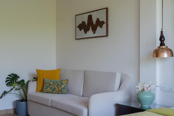 Living room image 2