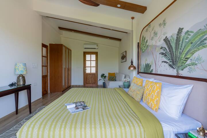Bedroom 1 image 2