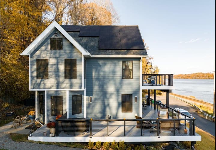 Hudson Riverfront Escape - Poughkeepsie, NY