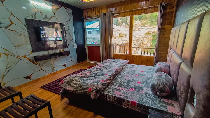 Forest Heaven A 3br Homestay By Homeyhuts - Khajjiar