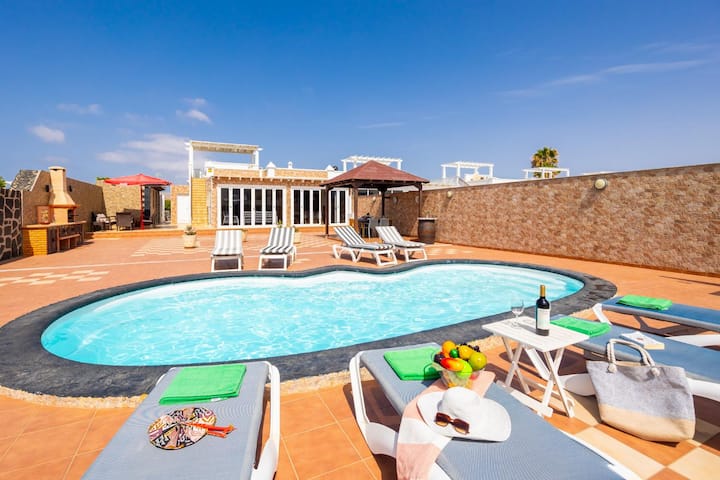Villa Marisol With Air Con And Private Heated Pool - Playa Blanca