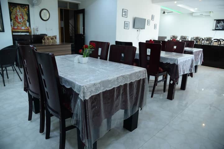 Ac Room In Shirdi 1km From Temple - Shirdi